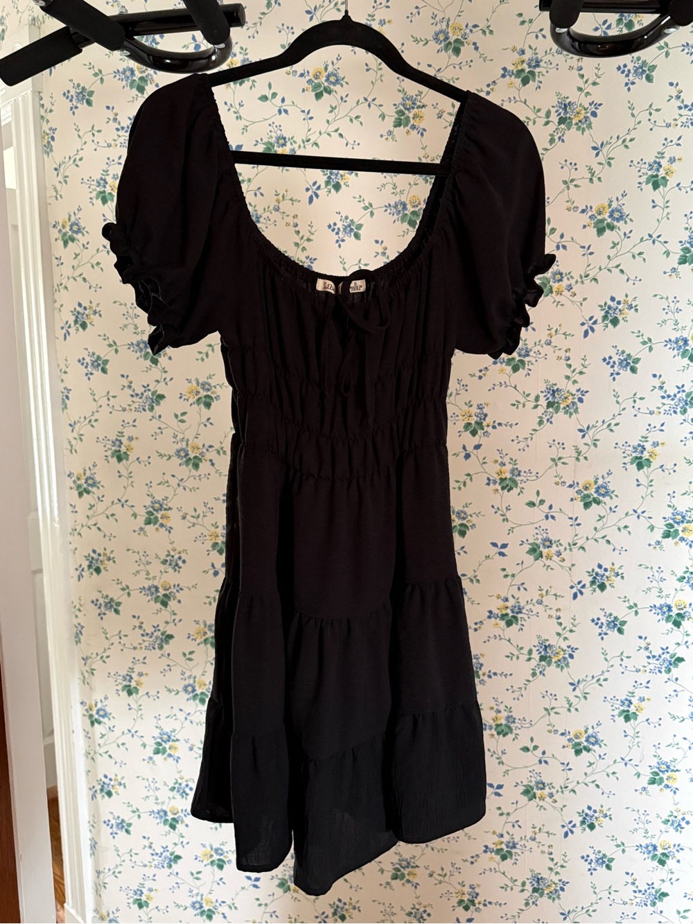 Black Women’s Puff Sleeve Tiered Dress